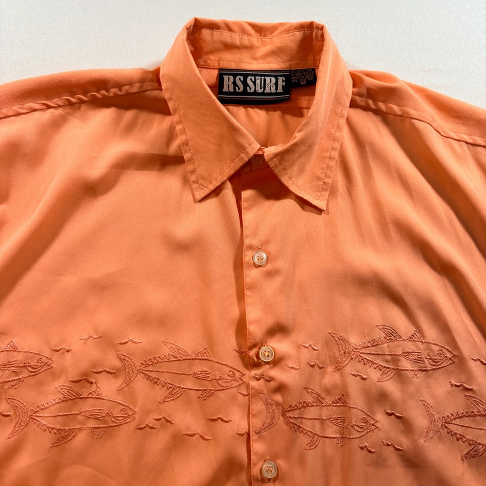 RS Surf Embroidered Fish Shirt Mens Medium Coral Orange Short Sleeve Button Down